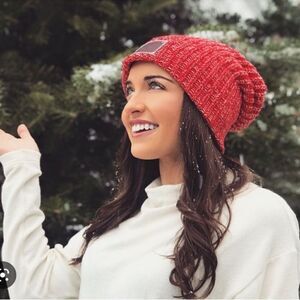 Love Your Melon OS Red Blue White Chunky Knit Slouchy Beanie Hat